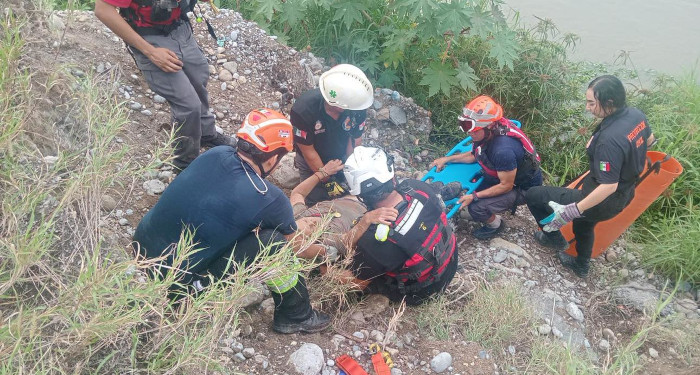 Reportan tercer rescate en río Santa Catarina 1 491217312 1194825345283940 911720916182971617 n