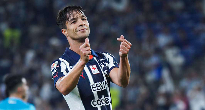 La tierna promesa que cumplió Óliver Torres 1 494362223 1417933702556387 1349517835792707248 n 1