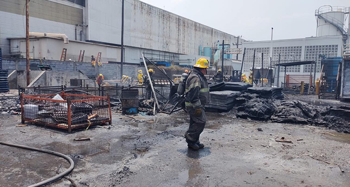 Reportan incendio al interior de planta Whirlpool 1 494570339 1751327882483317 1645167364579054991 n