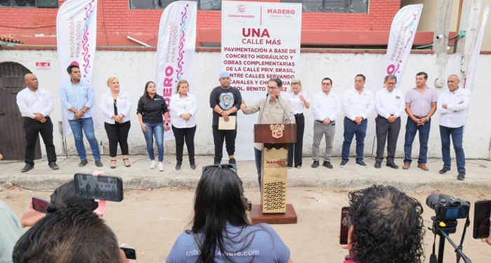 Erasmo González inicia nuevas obras de pavimentación 4 494571662 4028218427453056 2944005797309788248 n