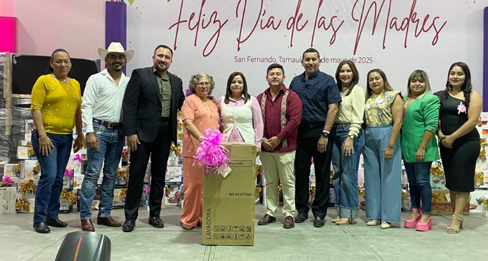 Miles de mamás celebran su día con gran fiesta 3 494572802 1006147184992801 3035737644196744264 n