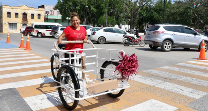 Refrenda Verónica Aguirre compromiso social con emprendedores 3 494572852 2143998269446448 203804386114764741 n