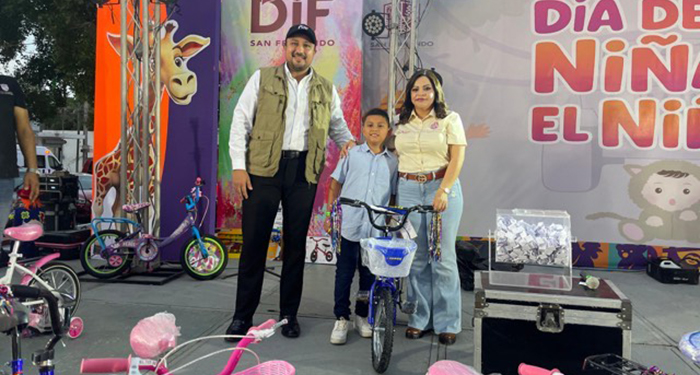 Miles de niñas y niños de Sa Fernando disfrutaron su día gracias al ayuntamiento y DIF 2 494576130 1248350590156199 7941898958371017541 n