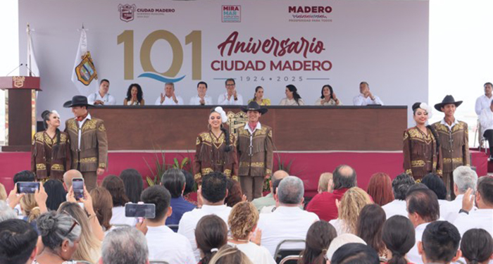 Recibe Dra. Hortencia Castañeda Hidalgo medalla ‘Candelario Garza’ 2 494577312 1374267996955038 457238820682324092 n