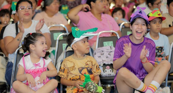 Festeja Mónica Villarreal a más de 7 mil niñas y niños con magno evento 1 494577649 1473202037395979 3900067429486938941 n
