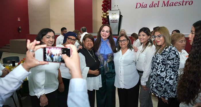 Es Carmen Lilia Canturosas aliada de los maestros 1 494690642 1456045618747402 2810942729713980502 n