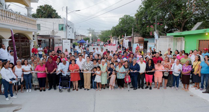 Inaugura Mónica Villarreal pavimentación de calles en colonia López Portillo 1 494819812 1224815212553022 3075474917391565589 n