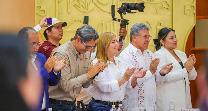 Acude Ernestina Perales a presentación de Planes Hídricos Integrales Municipales 1 494856880 1349826666126037 8190025243778418333 n