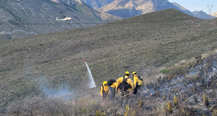 Reanudan combate a incendio en García 6 496513323 1856609911789460 244709505451903850 n