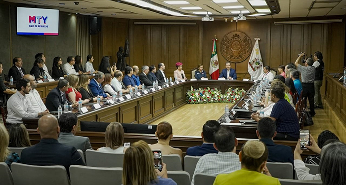 Promueve Adrián de la Garza acceso a la educación media y superior con becas 2 581e2ec8 33a3 4a3e a7b1 70b36801b7cc