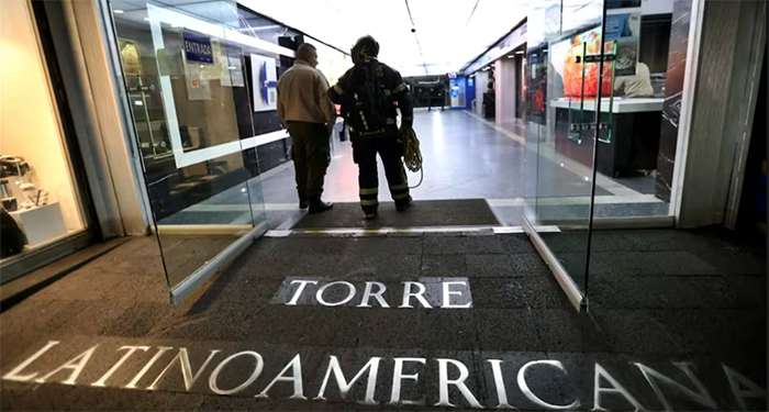 Rescatan a 12 personas atrapadas en elevador de Torre Latinoamericana 1 Captura de pantalla 2025 05 31 a las 9.39.15 a.m