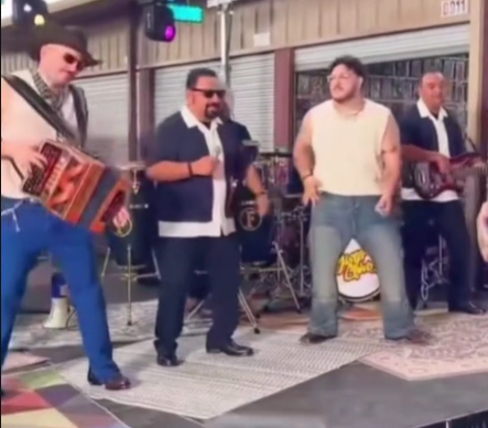 Grupo Frontera sorprende con 'palomazo' en Pulga El Álamo (VIDEO) 1 FRONTERA