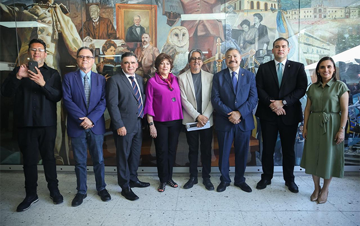 Plasman en mural de UANL historia del derecho 1 MURAL 2