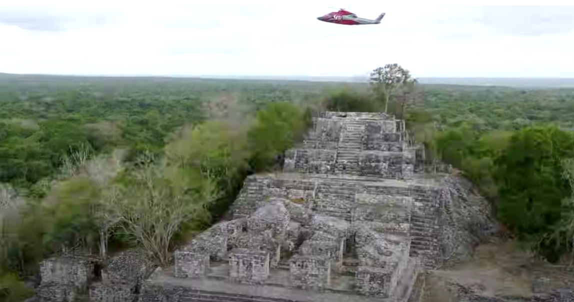 MrBeast se sorprende al explorar Calakmul, zona de Campeche (VIDEO) 1 PIRAMIDE