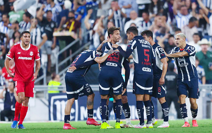 Cumple Rayados: saca la victoria frente a Toluca 5 RAYADOS