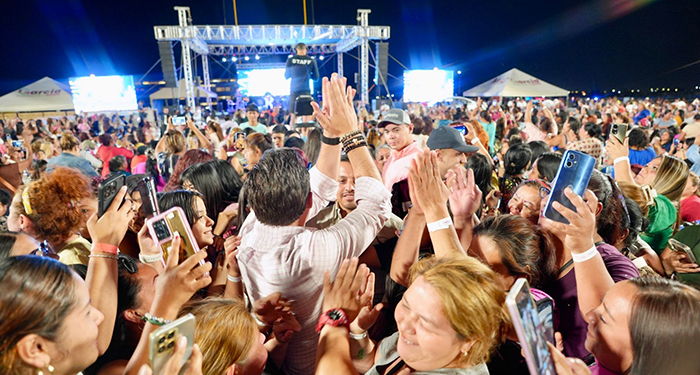 Consiente Manuel Guerra Cavazos a mamás de García en el 'Súper Mamá Fest' 1 dbb2ff20 084d 4b85 a580 c7d997cee958