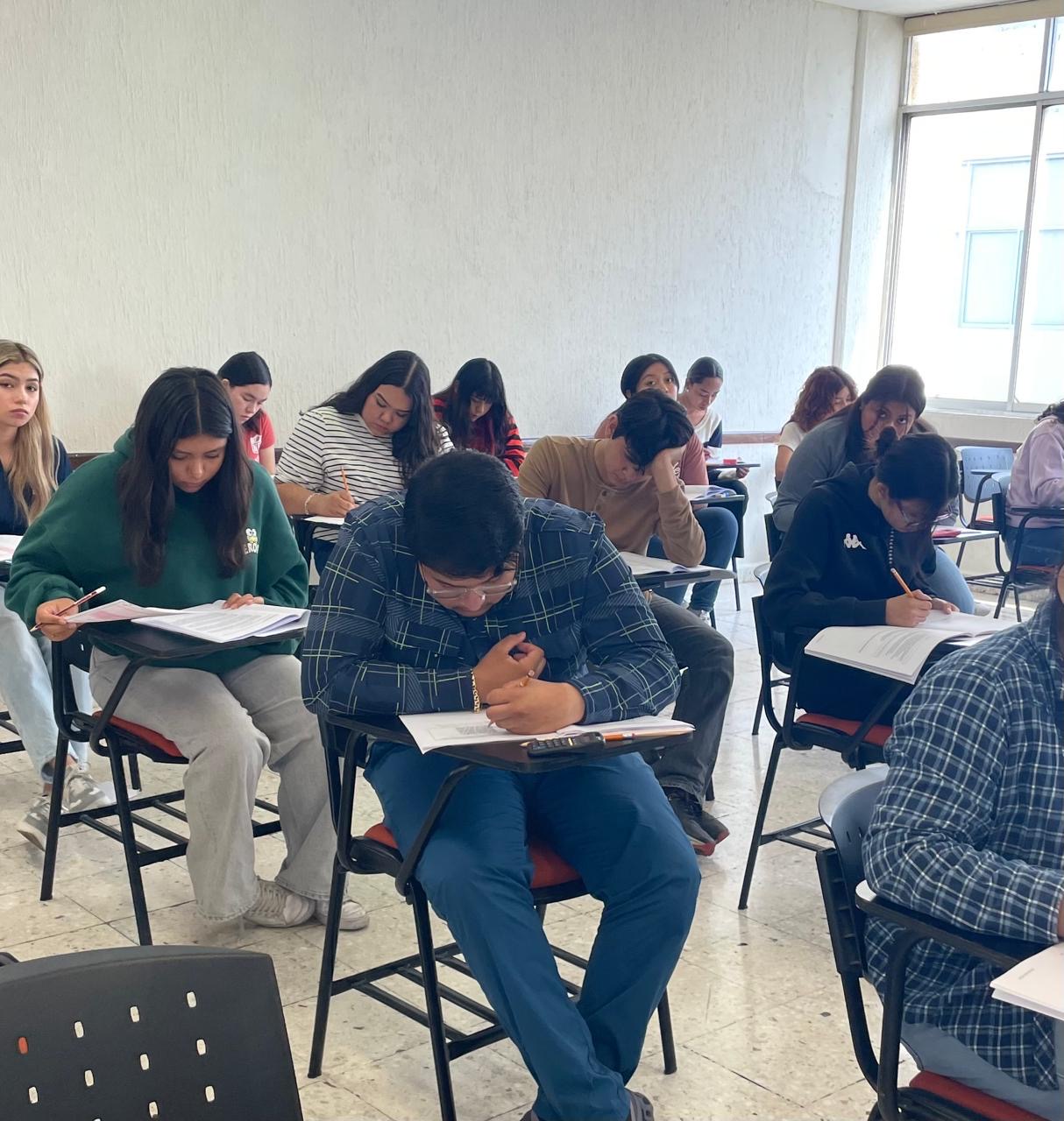 Aspiran ingresar 40 mil jóvenes a la UANL 5 f3dfc929 8758 4296 8480 7bb96737fb88