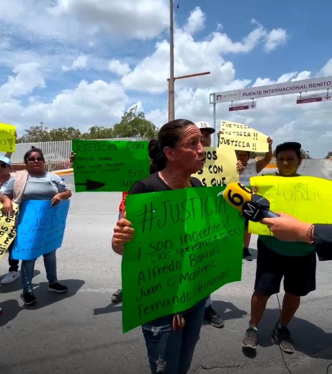 Manifestantes cierran puente Reynosa-Hidalgo 3 494816871 1225870878939584 4075200697533747153 n