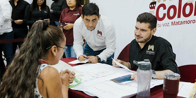 En audiencia pública, se hace entrega de lentes gratuitos; programa que habrá de continuar 1 4cc132e7 8d0f 4d63 912a 06e0cbab0805