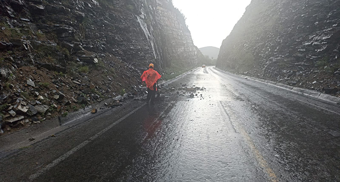 Desatan lluvias inundaciones y caos vial 4 500325982 1229199805245062 1542149768886130074 n