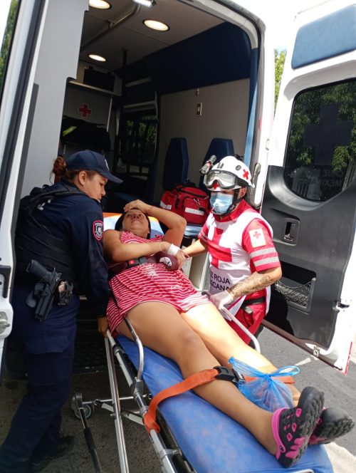 Policías de Guadalupe ayudan en parto de bebé 1 506181500 1425256608810930 8315818275708104501 n e1750377105188