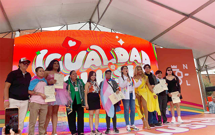 Comunidad LGBT regia participa en Marcha de la Diversidad 1 FIESTA 2