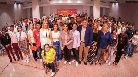Presentan jóvenes de CAIPA pliego petitorio 1 IMG 9558700