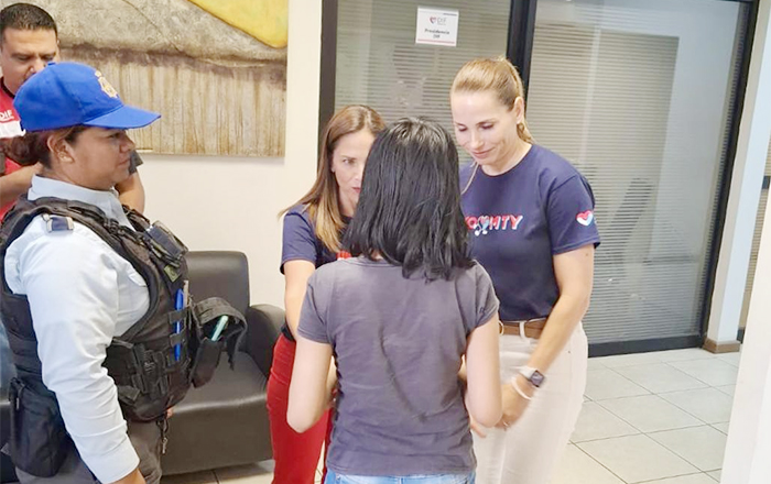 Policía de Monterrey rescata a menor que huyó de su casa 1 MENOR MTY 2