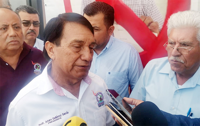 Grupo de pensionados toma oficinas del Issste de Victoria 1 OFICINAS