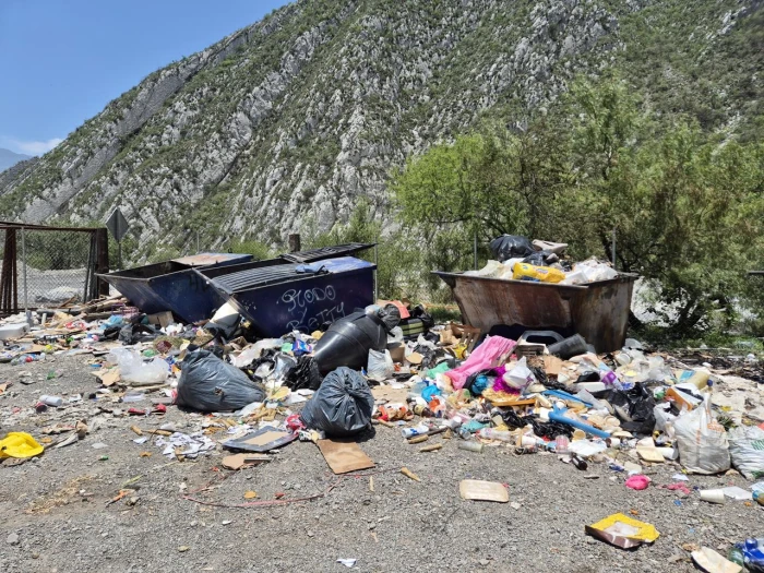 Realizan limpieza en La Huasteca para proteger fauna y sanear el río 1 RealizanLimpiezaEnHuastecaParaProtegerFaunaSanearElRio03700