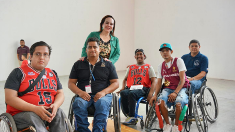 Entrega Carmen Lilia Canturosas beca deportiva a 300 atletas de Nuevo Laredo 1 WhatsApp Image 2025 06 05 at 6.23.12 PM 1700
