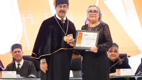 Reconoce la UAT vocación y trayectoria académica de sus docentes 3 WhatsApp Image 2025 06 08 at 5.43.02 PM 4