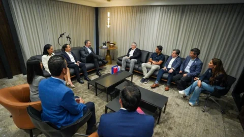 Dialoga Davor Šuker con alcalde de Monterrey sobre el Mundial de Futbol 1 WhatsApp Image 2025 06 11 at 5.36.00 PM 1700