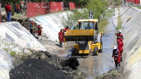 Refuerza Escobedo mantenimiento de pluviales para proteger a las familias 1 WhatsApp Image 2025 06 16 at 3.59.50 PM 2700