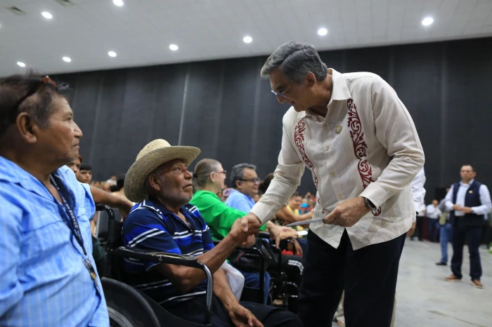 Encabeza Américo entrega de tarjetas de Pensión para el Bienestar a Personas con Discapacidad 7 WhatsApp Image 2025 06 18 at 4.17.59 PM700