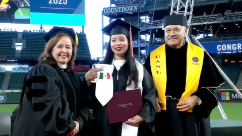 Obtienen estudiantes de UANL doble titulación en Seattle 9 graduacion city univercity negocios 3700