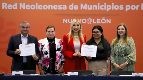 Eligen a representantes de la red neolonesa de municipios por la salud 26 image00165700