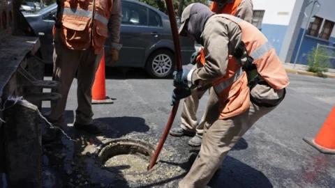 Destaca Agua y Drenaje atención a reportes de drenajes 4 015A4670700