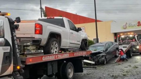 Se registra aparatoso accidente al sur de Monterrey 1 513535575 1747009372601668 1117571203994399021 n