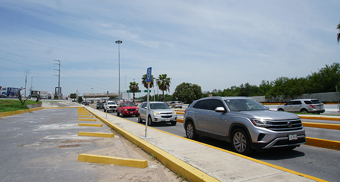 Aprovechan día festivo: saturan puente internacional Reynosa-Hidalgo 1 514119298 1048087473705437 1712927517857129203 n