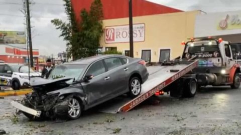 Se registra aparatoso accidente al sur de Monterrey 2 514528562 1060058422338631 6606389750464826332 n