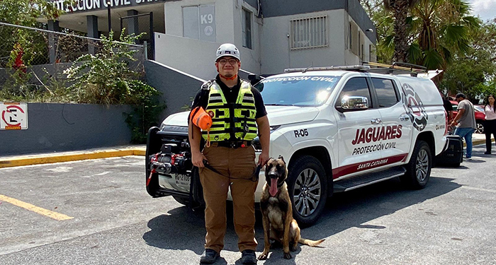 Envía Santa Catarina a unidade K-9 a Texas para apoyar por inundaciones 2 514999116 1669633383741947 7782858697609309801 n 1