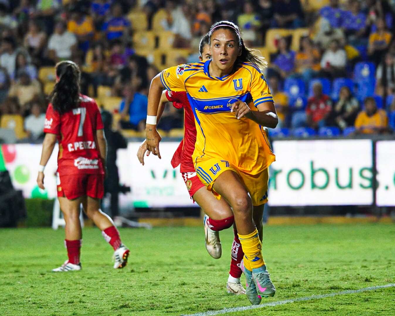 Empate en El Volcán: Amazonas y Diablas reparten puntos en la jornada uno 4 515757402 1044756307862237 9142158909576955324 n