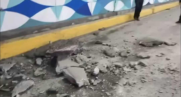 Reportan caída de recubrimiento en túnel de la Loma Larga; cierran carriles 1 516125141 1655548221811081 5652787211215519610 n