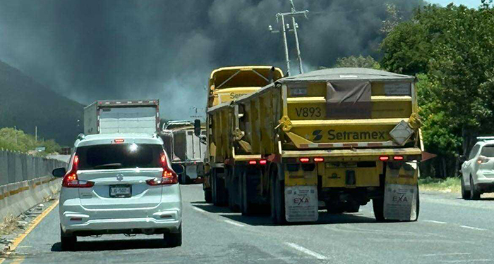Explosión de pipa en la Victoria-Monterrey 3 524886657 1474034067376672 3319839736679455496 n
