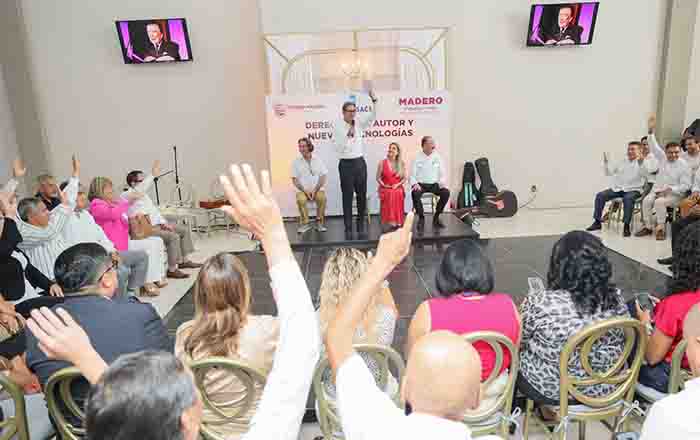 Erasmo González anuncia homenaje al maderense Roberto Cantoral 1 MADERO 2 2