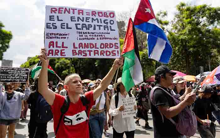 Tercera marcha contra gentrificación, tiene 'saldo blanco' 1 MARCHA 2 1