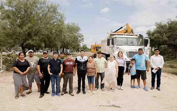 Beto Granados supervisa obra de pavimentación en colonia Ebenezer 1 MATAMOROS 2 6