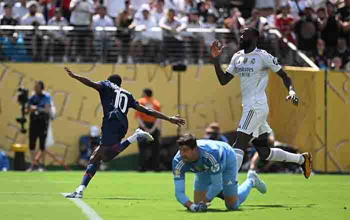 PSG golea 4-0 al Real Madrid y es finalista del MDC 5 PARIS 4
