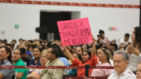 'El desarrollo debe llegar a todas partes': Américo Villarreal entrega apoyos a emprendedores por más de 33 MDP 8 WhatsApp Image 2025 07 07 at 4.59.44 PM 1700